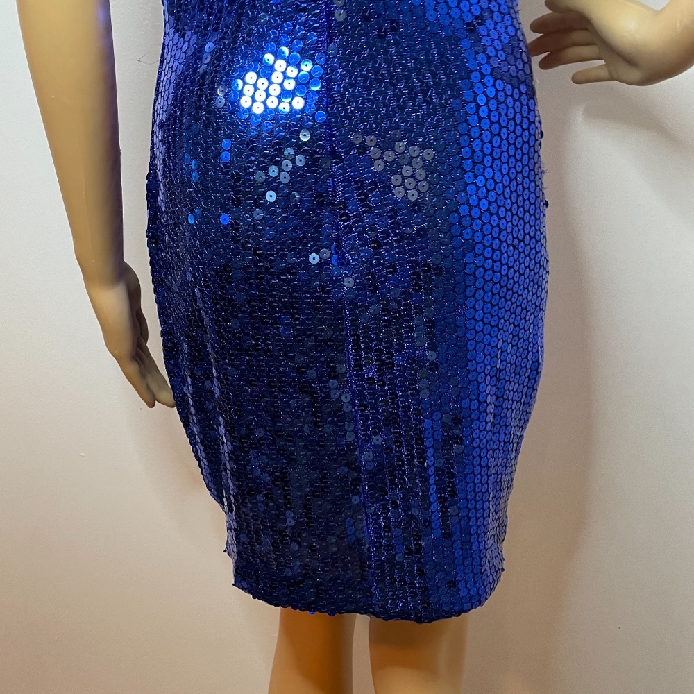 💕Host Pick!!! Vintage blue sequin mock neck back sheath dress! - Picture 4 of 11